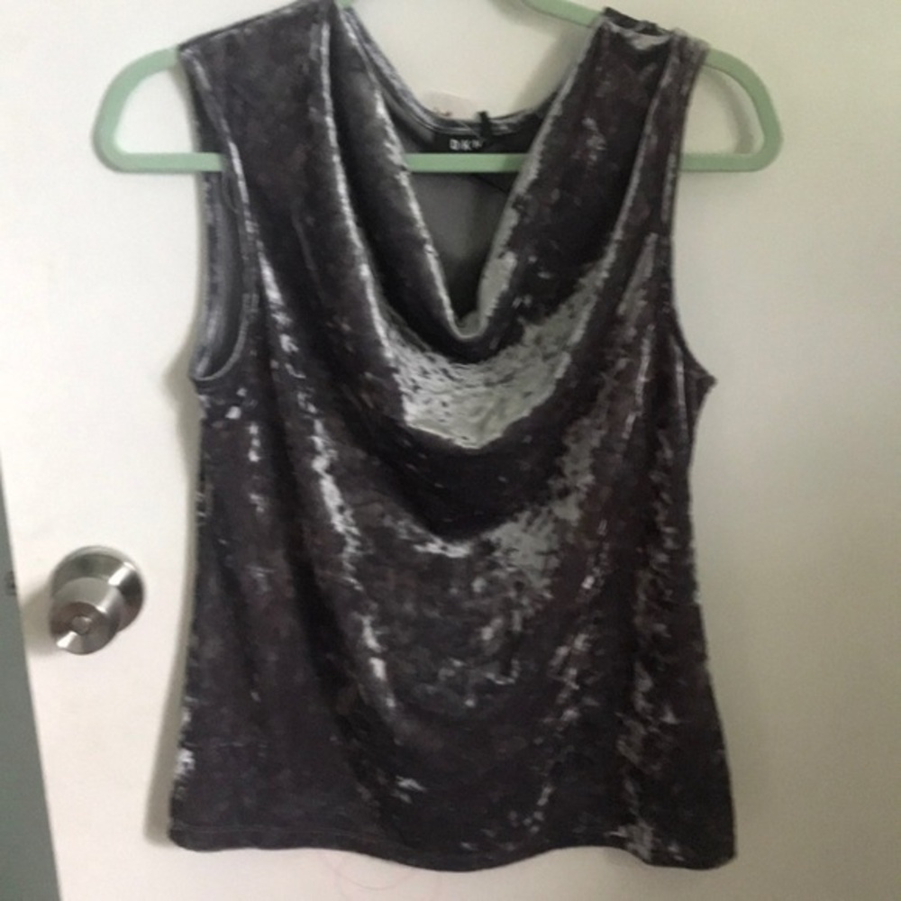 DKNY sleeveless velvet  top